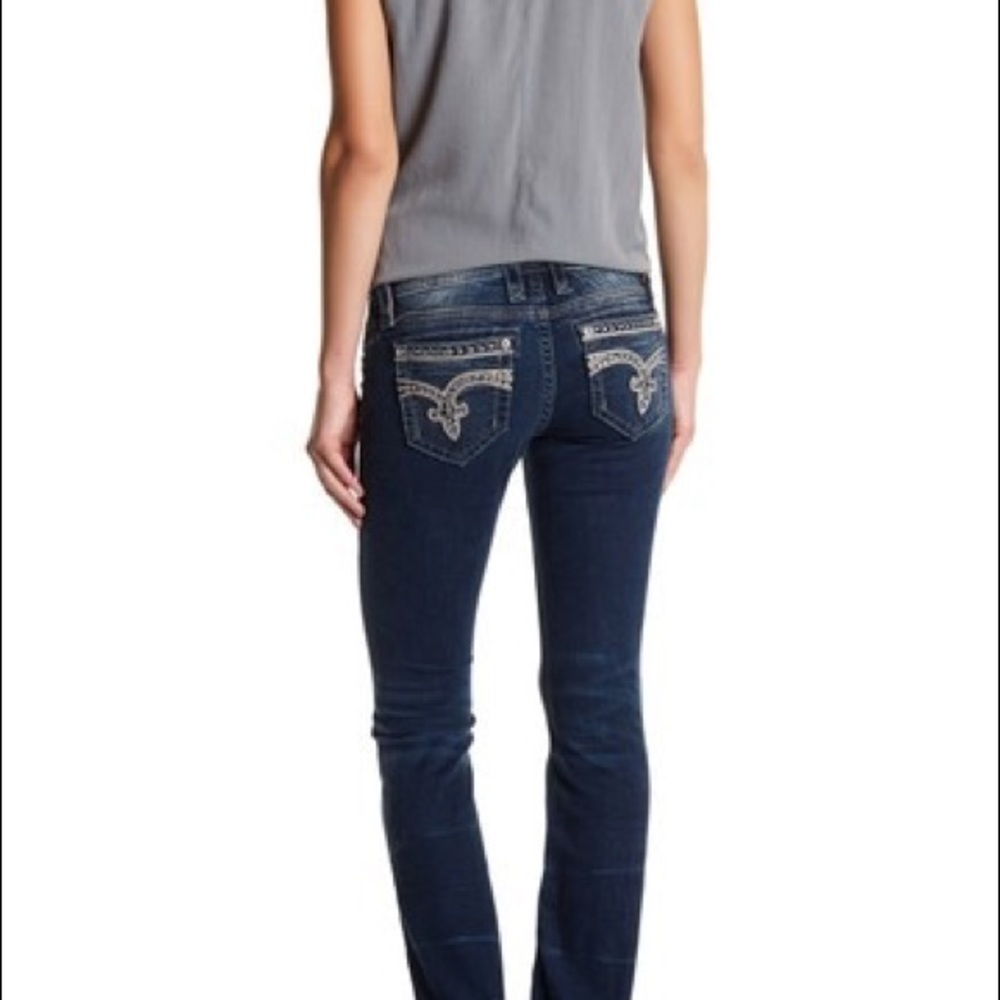 ⬇️ ROCK REVIVAL Women’s Chereen Boot Easy Jeans 29